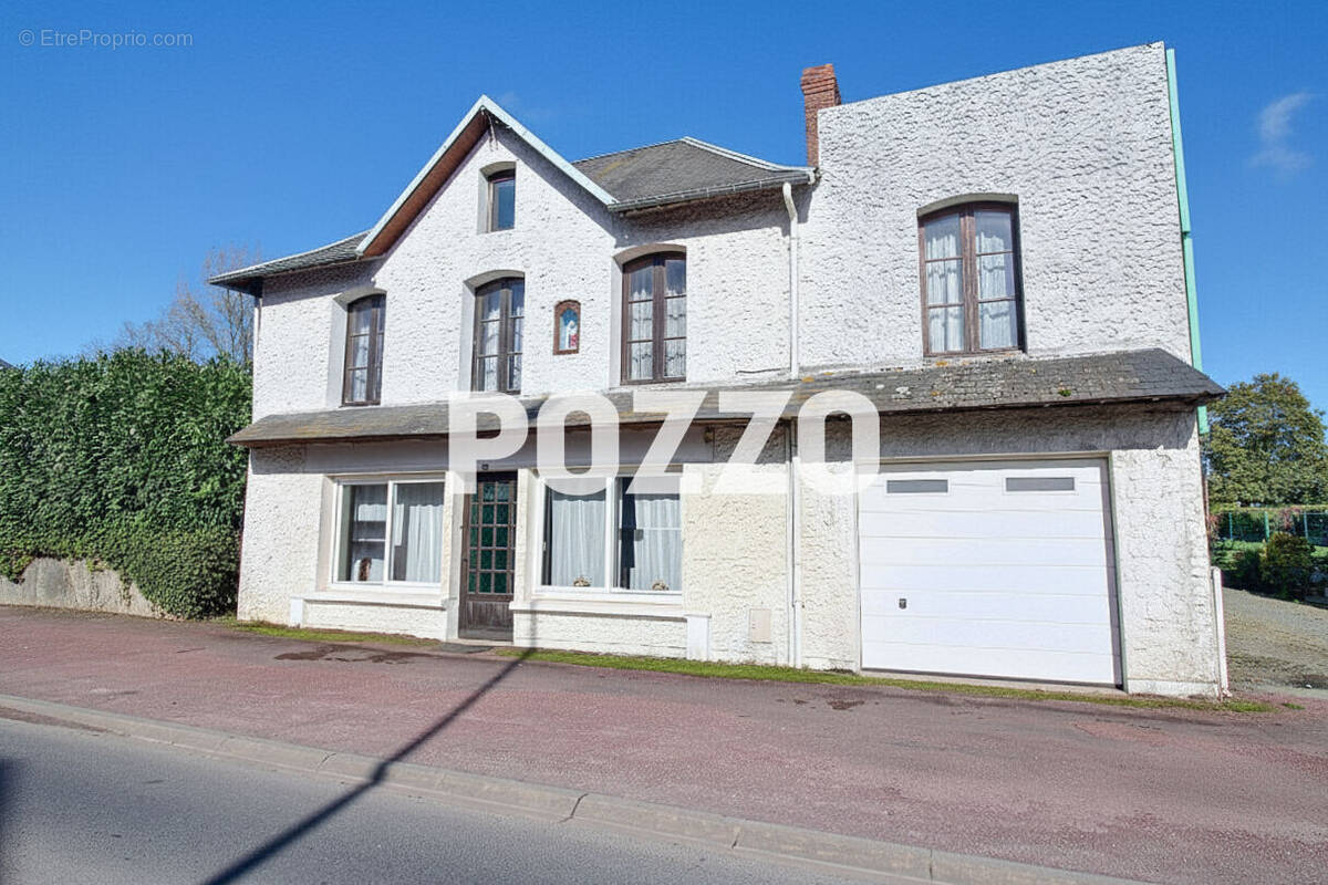 Maison à SAINT-SAUVEUR-LA-POMMERAYE