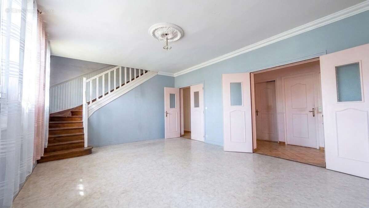 95100 - argenteuil- maison 6pieces - a renover - photo 4