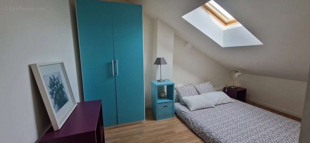 Maison à VENEUX-LES-SABLONS