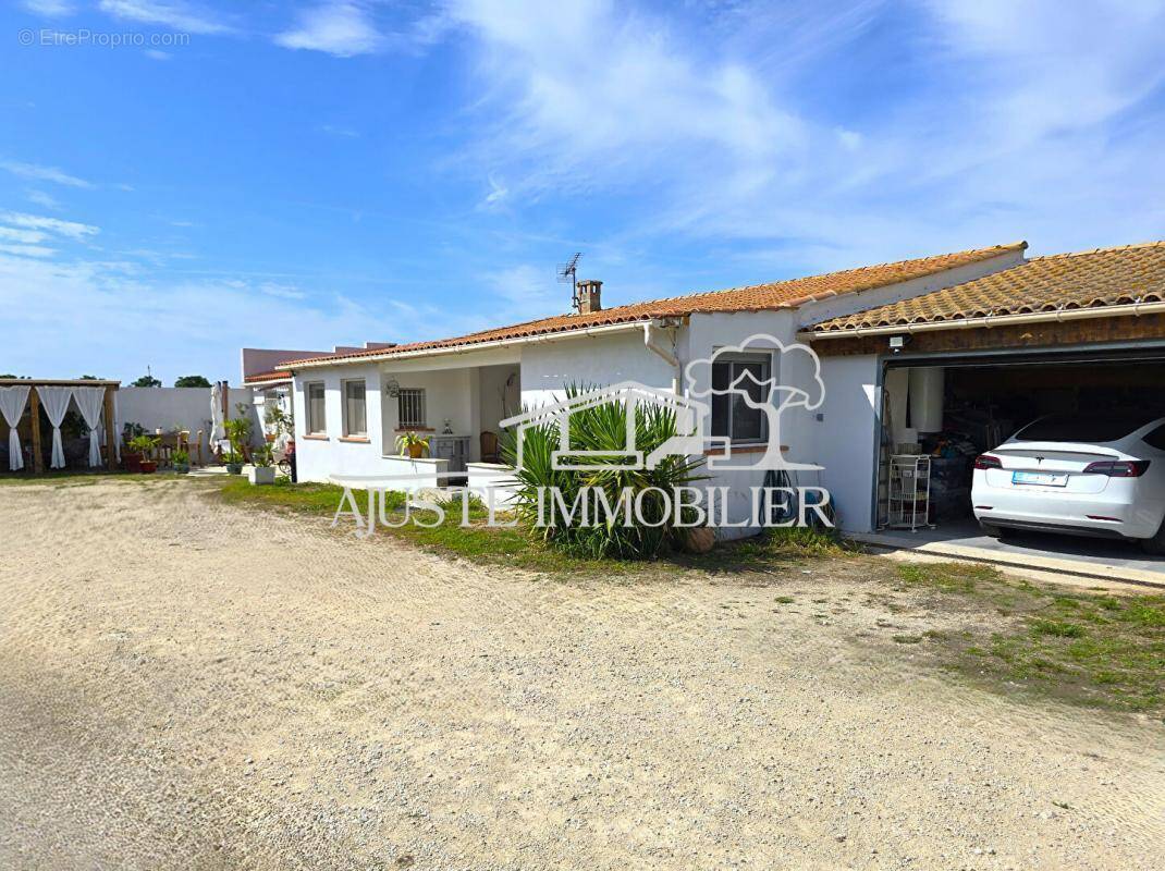 Maison à SAINT-VICTORET