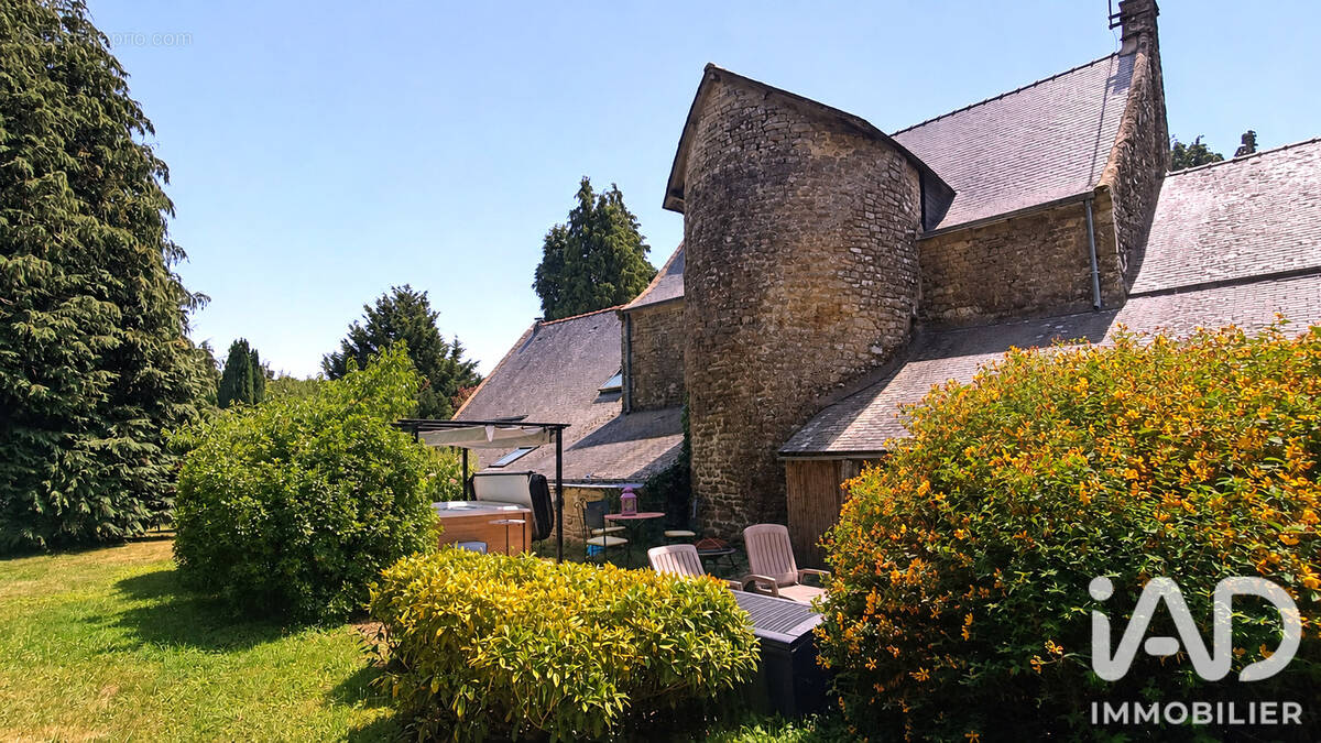 Photo 1 - Maison à LA VRAIE-CROIX