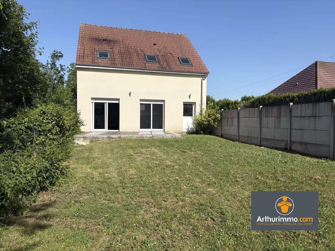 Maison à NEUFCHATEL-SUR-AISNE