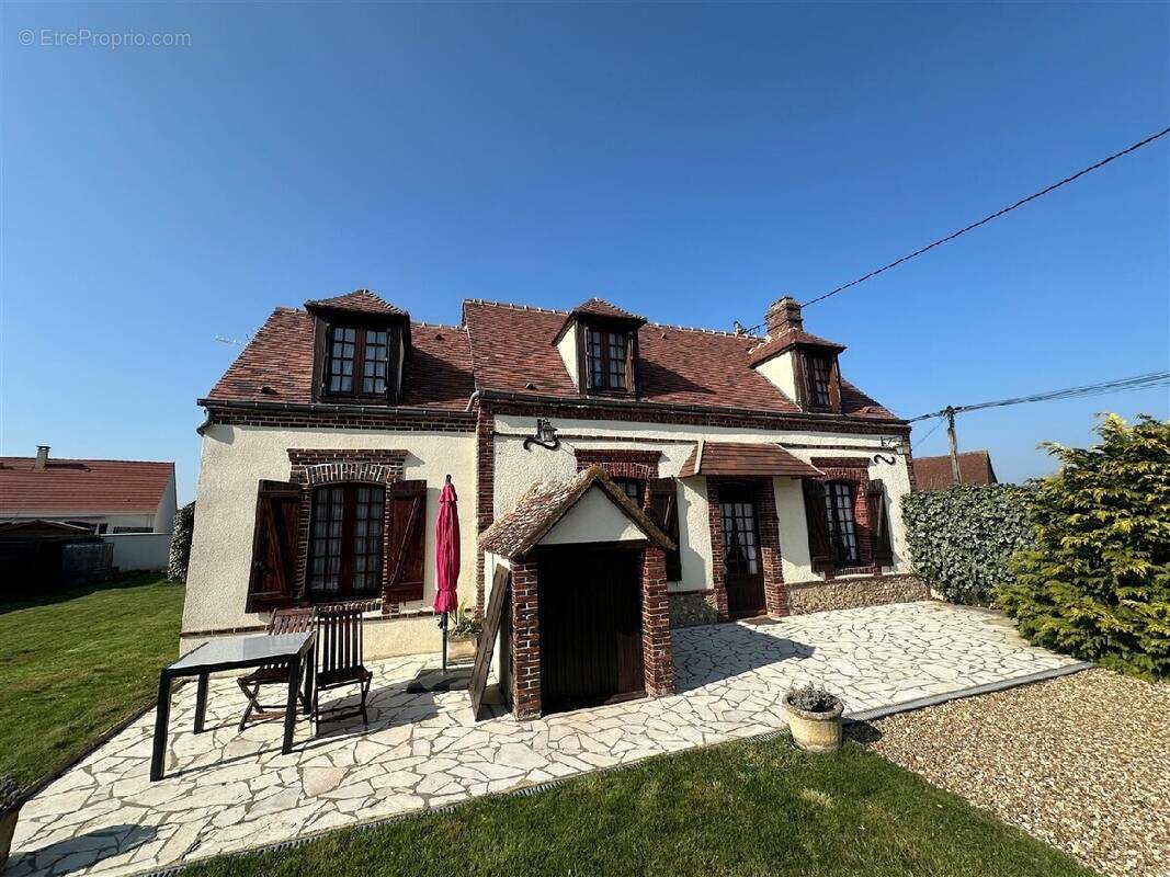 Maison à SAULNIERES