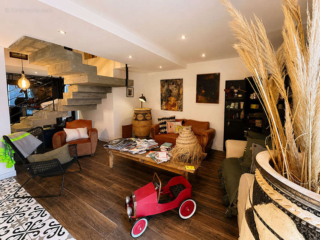PLOUDALMEZEAU - Magnifique Maison de Maître en pierre de 182 m² - photo 3