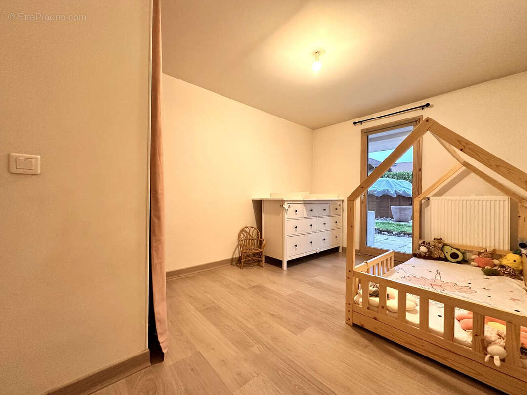 Appartement 84 m² à Scionzier  - photo 7