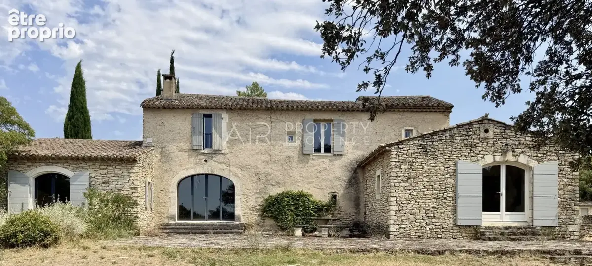 Maison à MENERBES