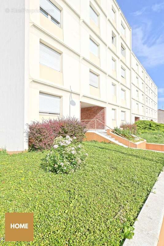 Appartement 55 m² à Saint-Max  - photo 2