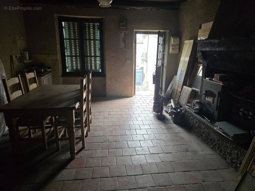 Maison à AUZAT-LA-COMBELLE