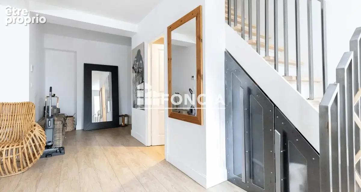 Blagnac — Belle maison familiale rénovée, dépendance indépendante, 751 m² de terrain - photo 3