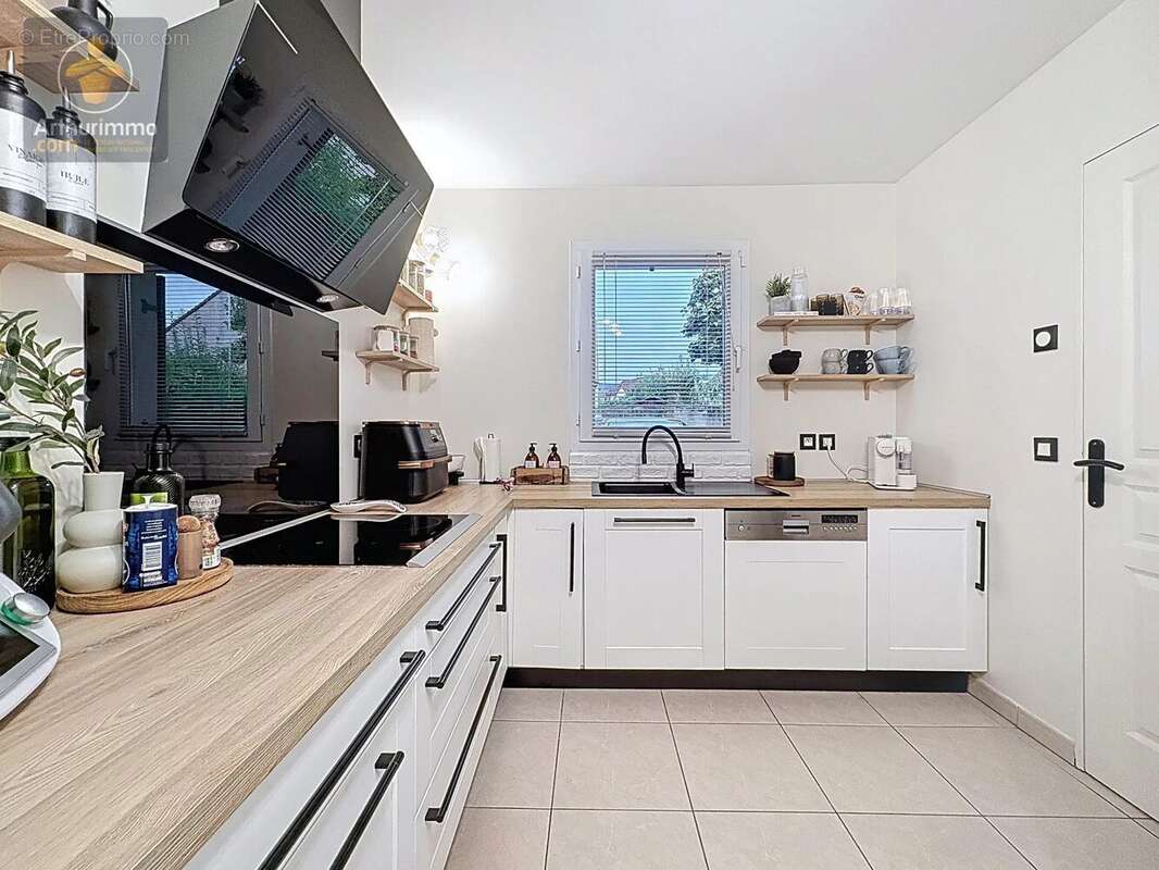 Maison à BRIE-COMTE-ROBERT