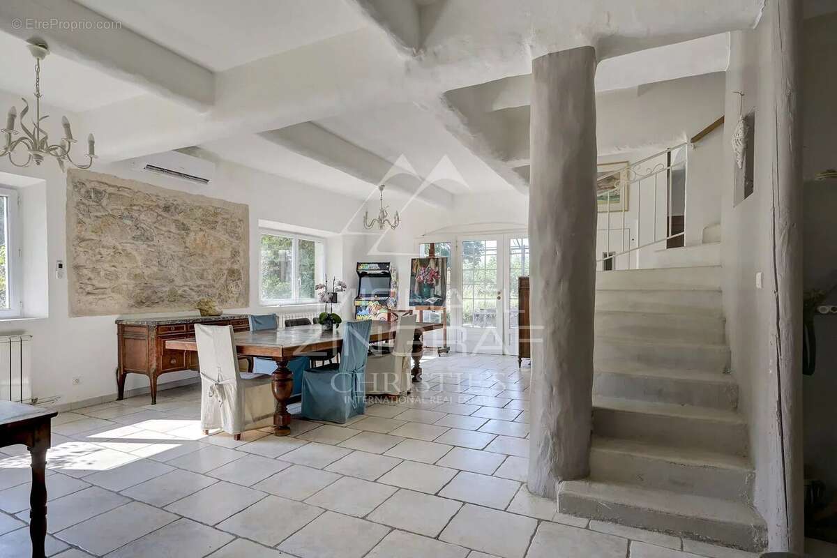 Maison à SALON-DE-PROVENCE