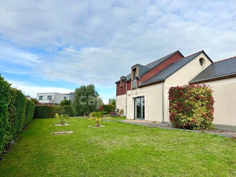 Maison à DOUE-LA-FONTAINE