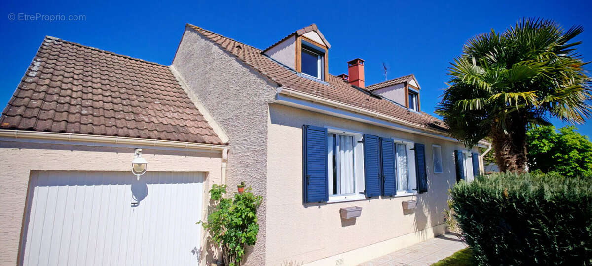 Maison  5 pièce(s) 120 m2 - photo 2