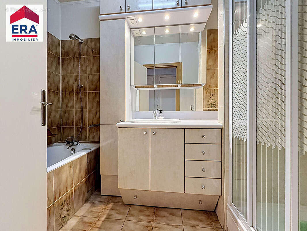 Appartement à IVRY-SUR-SEINE