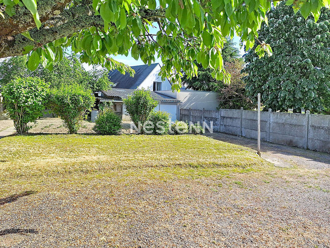 Maison à SAINTE-LUCE-SUR-LOIRE