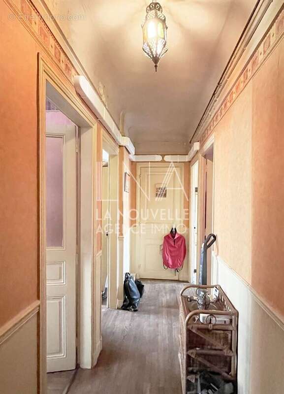 Appartement à LES LILAS