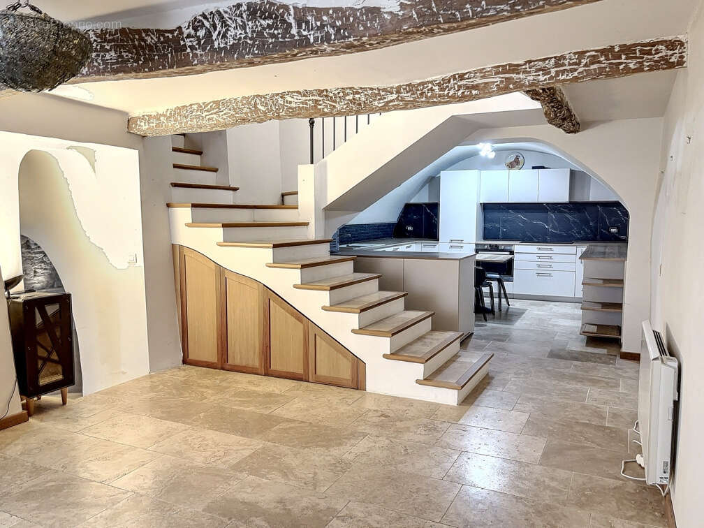 Maison à LA GARDE-FREINET