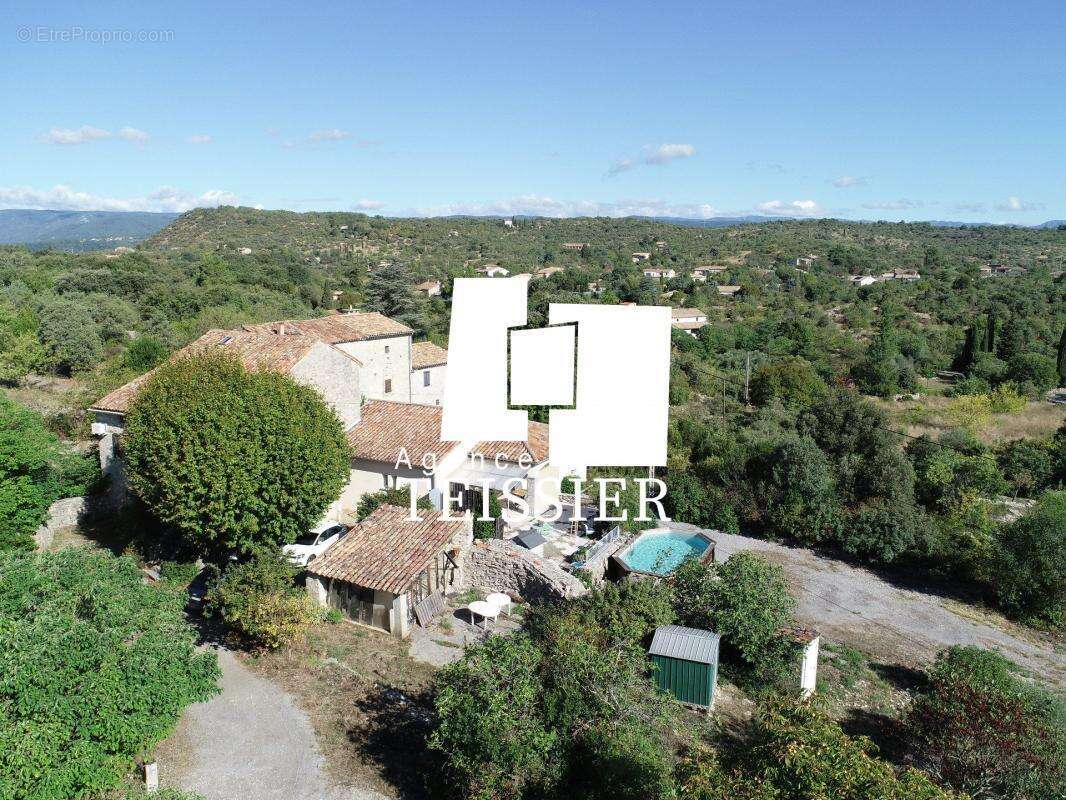 Ensemble immobilier - 2 maisons sur 4 150 m² - Les Vans (07 - photo 15
