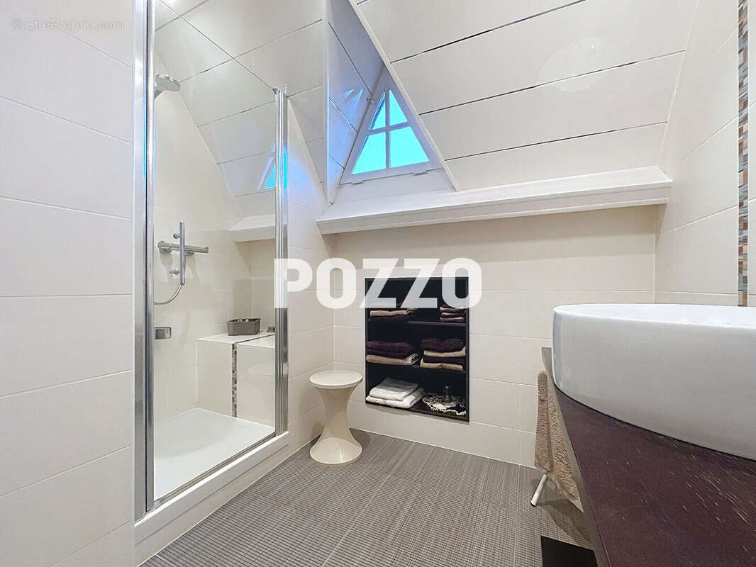 Maison à HEROUVILLE-SAINT-CLAIR