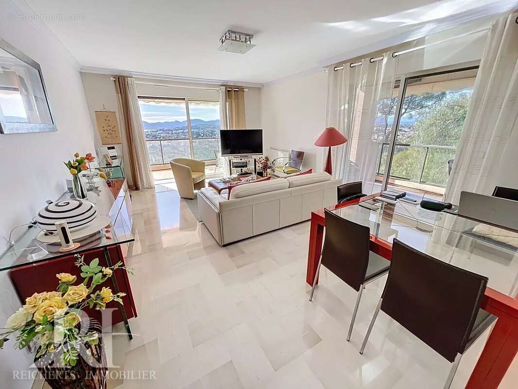 Appartement à LE CANNET