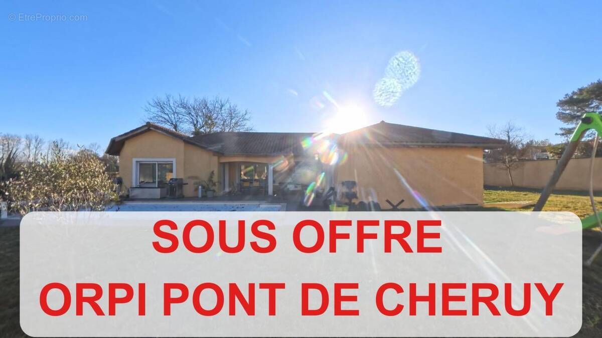 Maison à CHARVIEU-CHAVAGNEUX