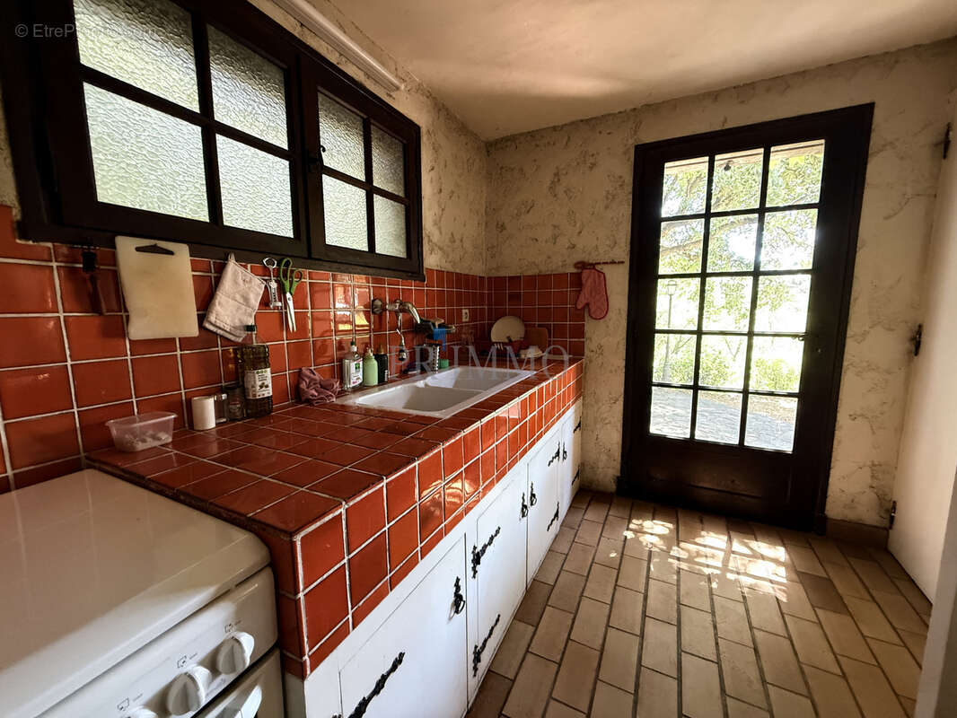 Maison à LES ISSAMBRES