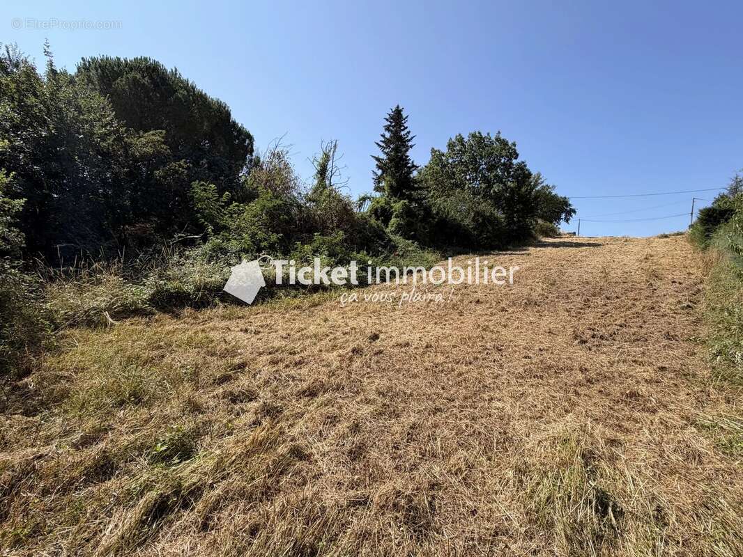 Terrain constructible 1163m2 daux non viabilise libre de constructeur - photo 4