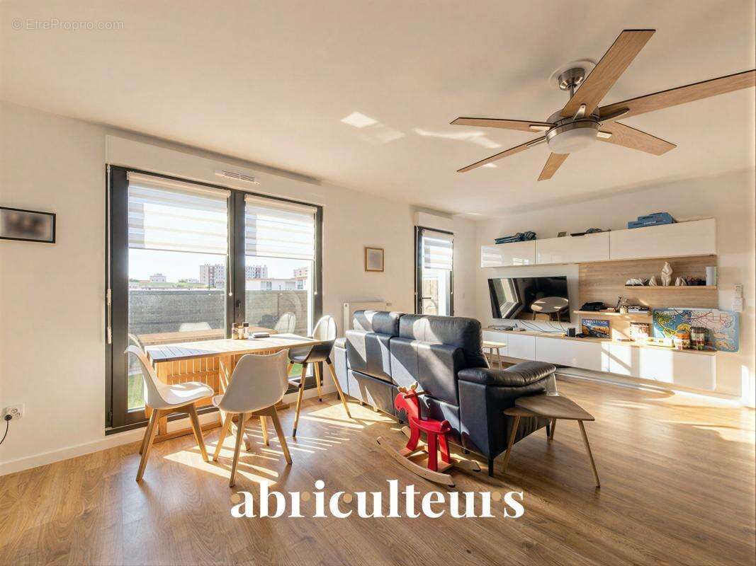 Appartement à COLOMBES
