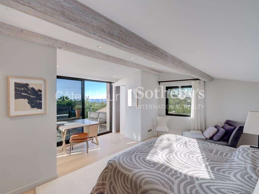 Villa contemporaine avec vue mer panoramique à Cannes Eden, Côte d’Azur - photo 10
