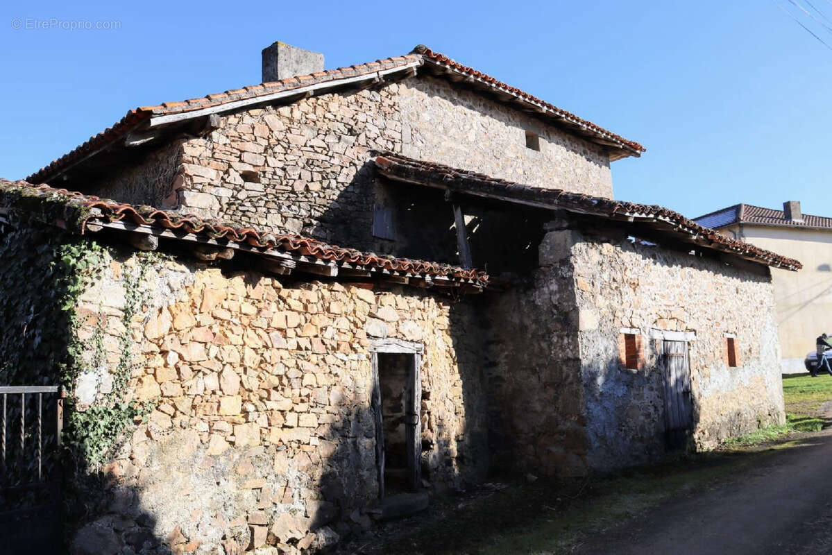 Maison à ROCHECHOUART