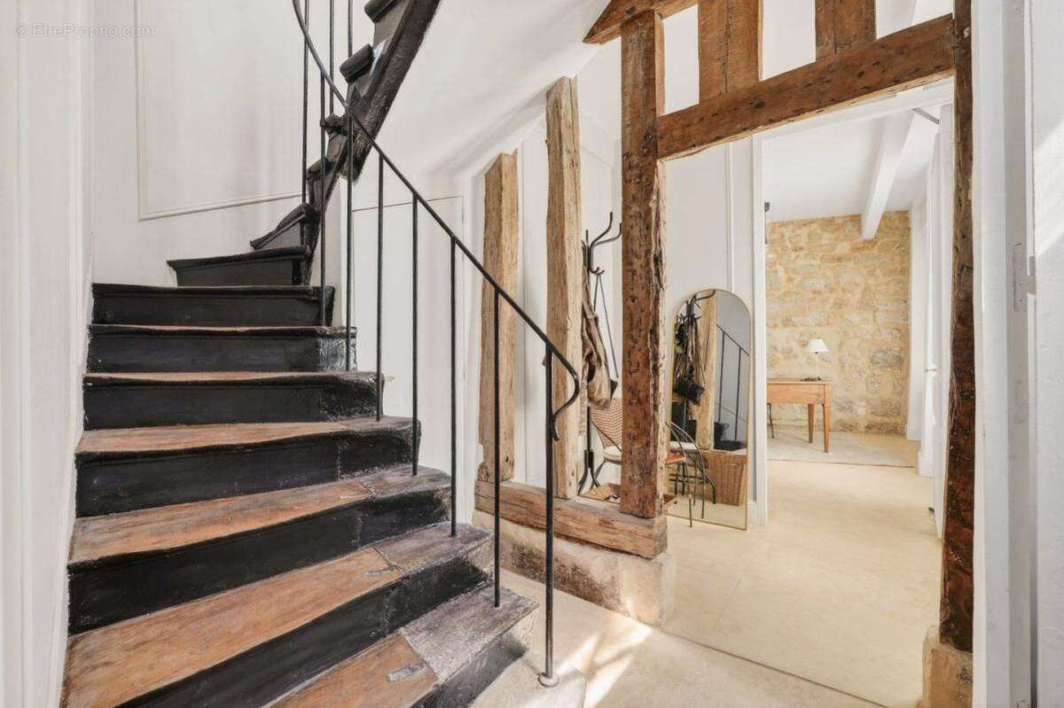 Maison à PARIS-5E