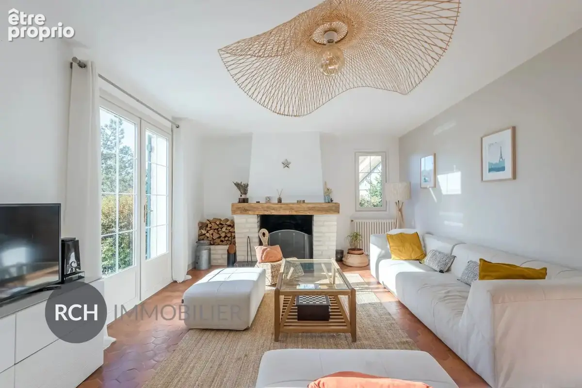 Exclusivité - Grande maison familiale sur un beau jardin au calme - photo 3