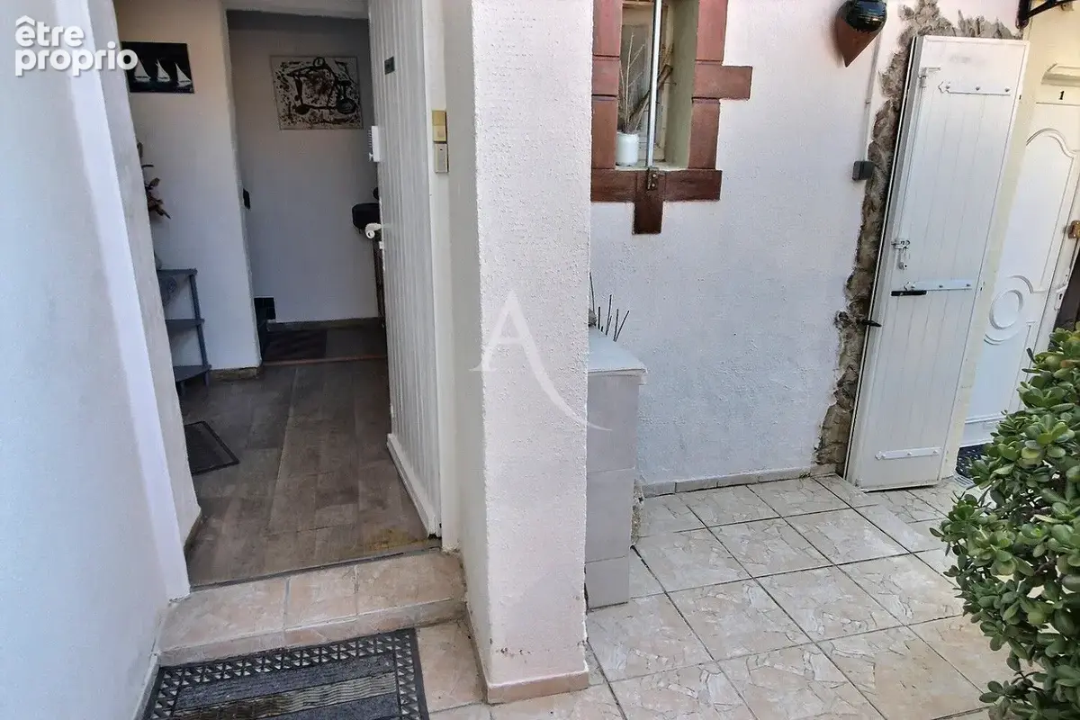 À vendre villa 2 faces distribuant 2 logements avec garage et jardin - photo 3