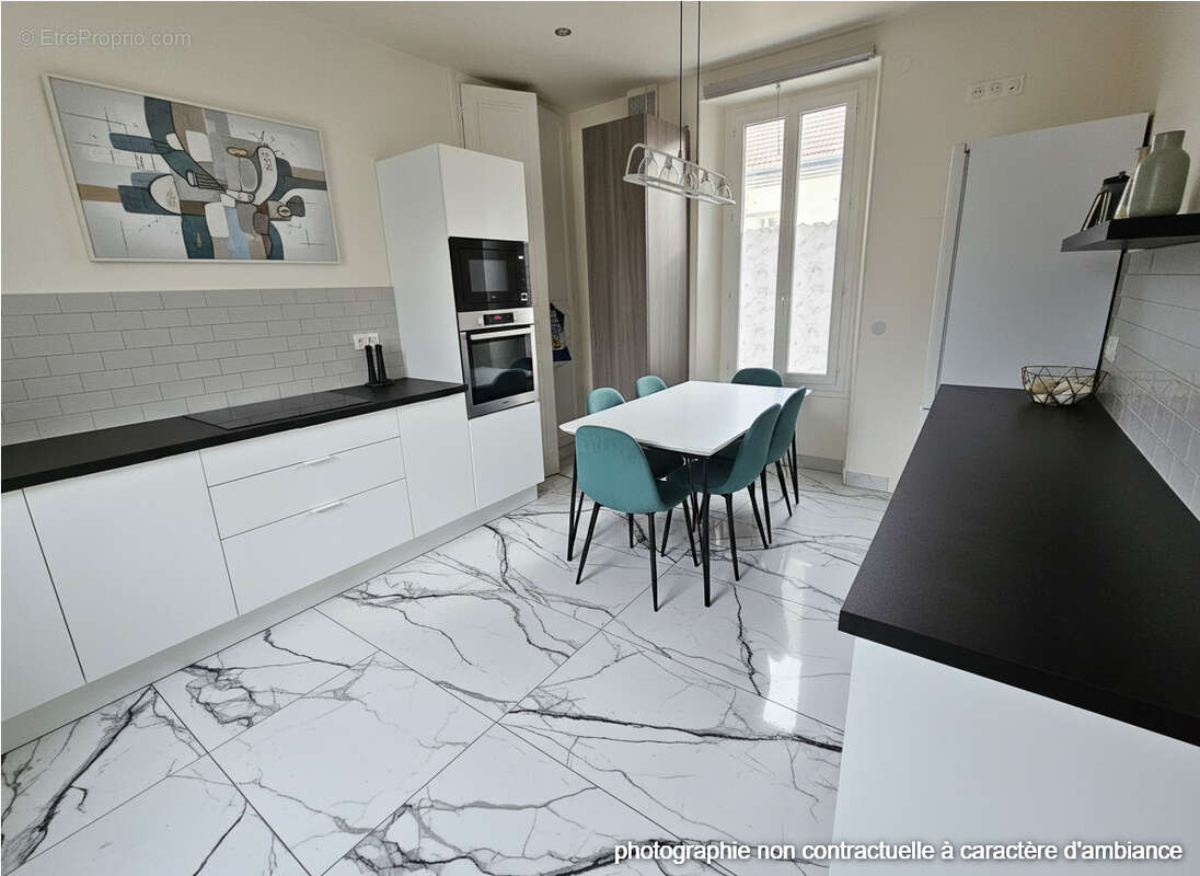 Maison à ROMILLY-SUR-SEINE