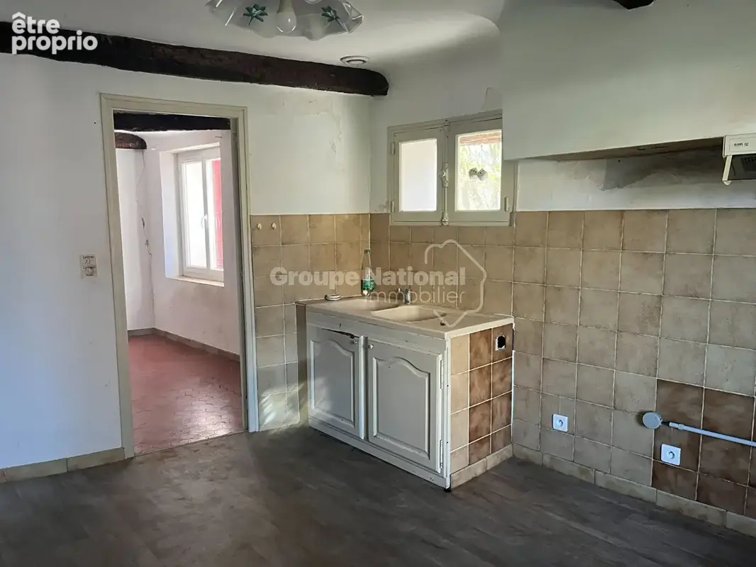 Maison/ Immeuble de rapport composé de 2 logements T2 avec entrées séparées + jardin de 213m² et remise traversante de 90m² en r - photo 10