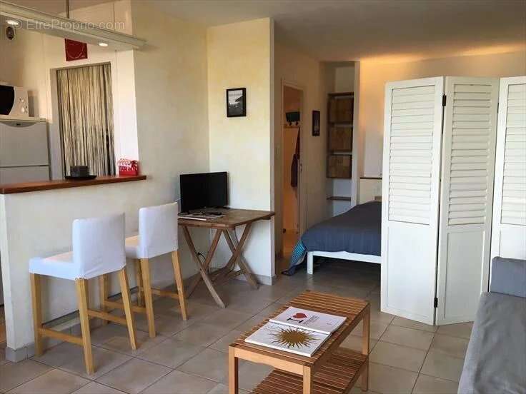 Appartement à COGOLIN