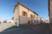 Maison à AIGUEPERSE