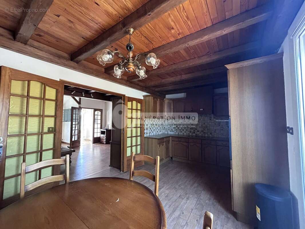 Maison à SAINT-MARTIN-DE-CRAU