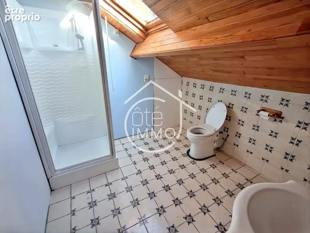 SAINT-CAPRAISE-DE-LALINDE : Propriété de charme en bord de Dordogne de 134 m², cadre de vie exceptionnel - photo 11