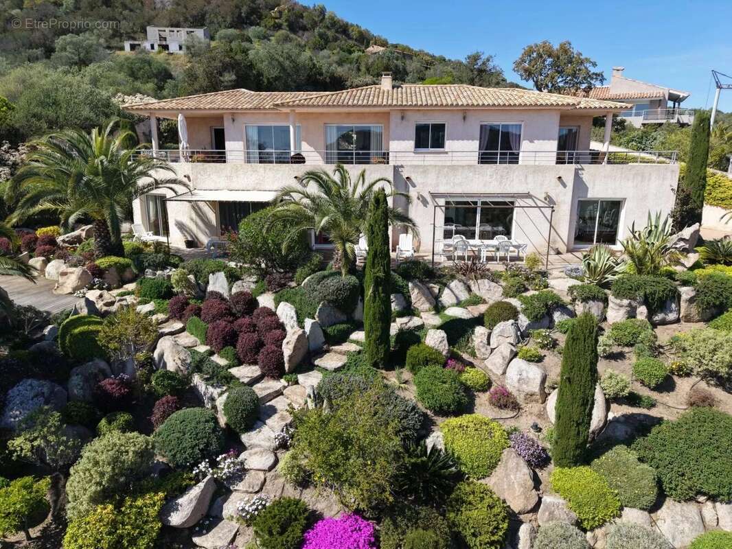 Maison à PORTO-VECCHIO