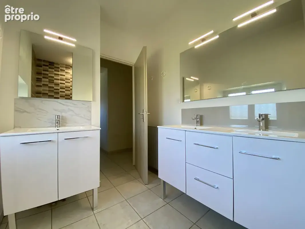Maison divisée en 12 logements avec une belle rentabilité - photo 7