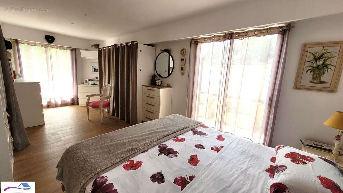 Appartement 80 m² à Mandelieu-La-Napoule  - photo 9