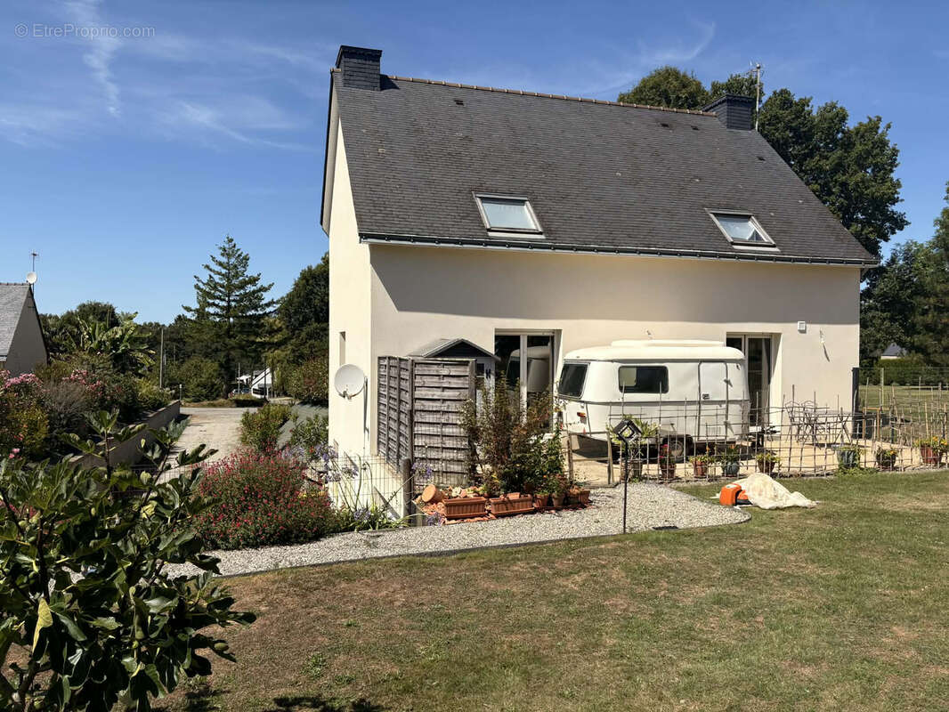 Maison à CAMOEL