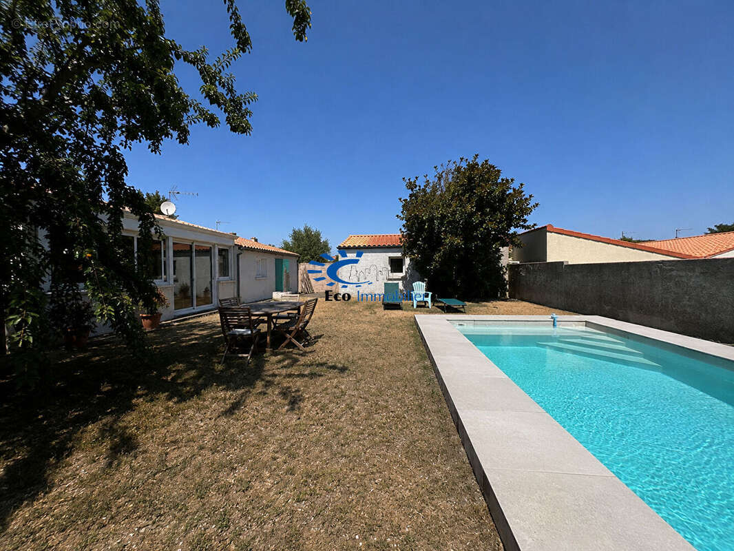 Dompierre sur mer maison plain pied 138 m² garage piscine jardin - photo 17