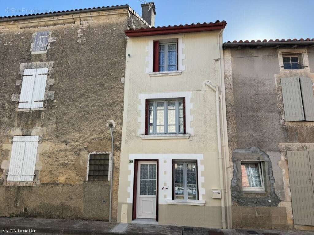 Idéale Maison De Vacances Dans Un Des Plus Beaux Villages En Charente - photo 19