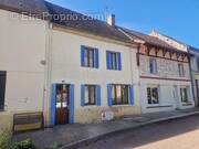 Photo 1 - Maison à ECHASSIERES