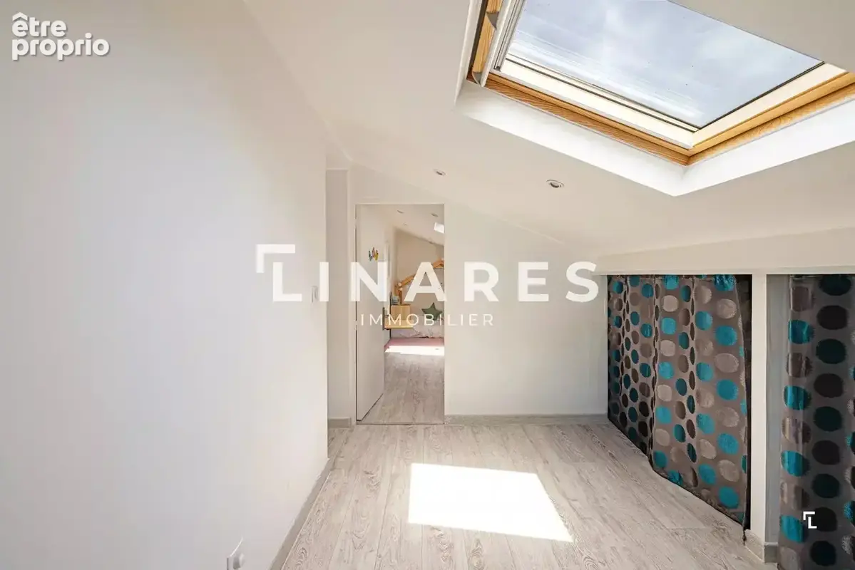 ESPRIT DE FAMILLE – Appartement duplex T5 de 158m2 habitable - Jardin - Piscine dans la résidence  – 13190 Allauch - photo 14