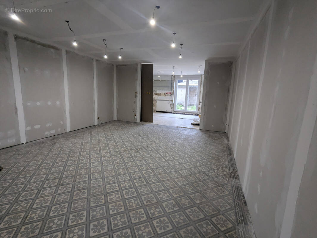 Maison à METZ-EN-COUTURE