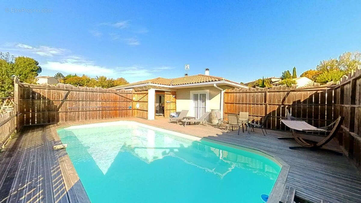 Maison à LASGRAISSES