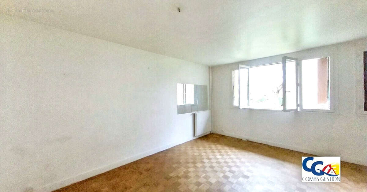 Combs-la-Ville 3 pièces 56 m² 8 min RER Cave et parking - photo 6